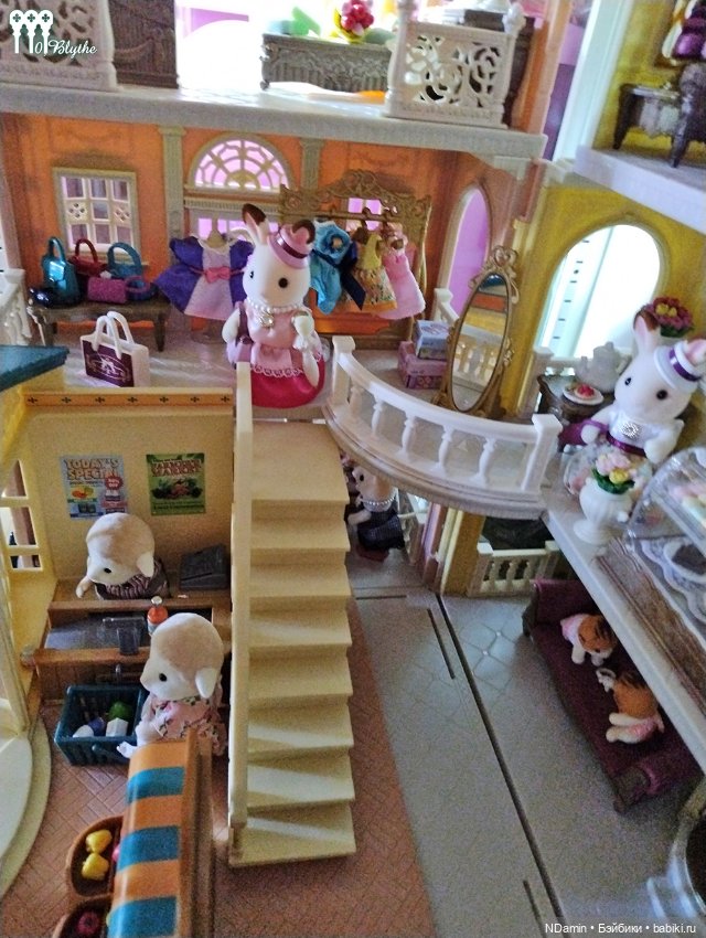 Мой "городок в шкафу" от Sylvanian Families