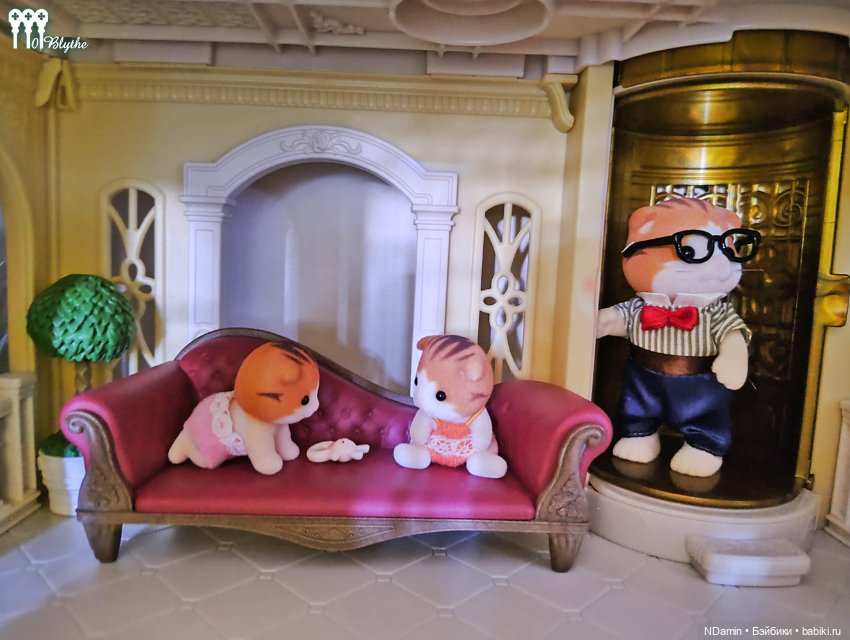 Мой "городок в шкафу" от Sylvanian Families