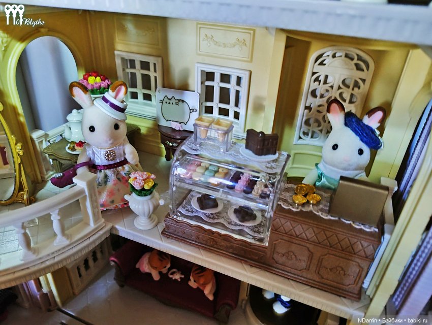 Мой "городок в шкафу" от Sylvanian Families