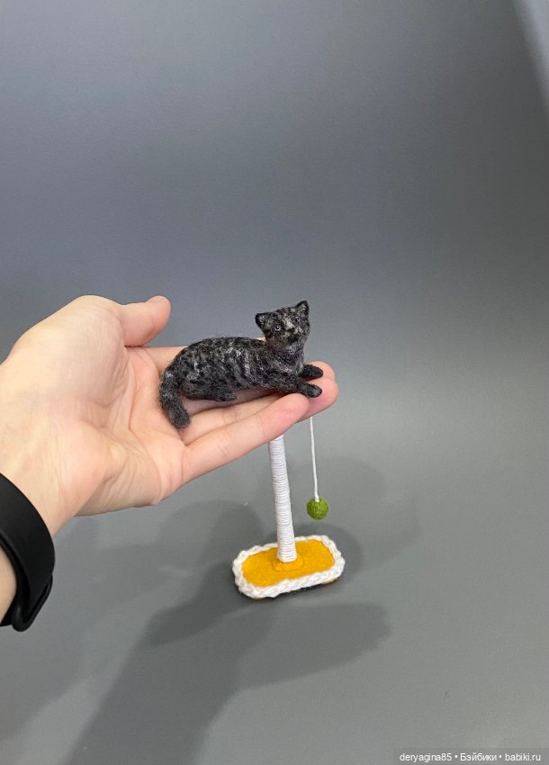 Котик — Валяные игрушки из шерсти: сухое валяние (фото 5)