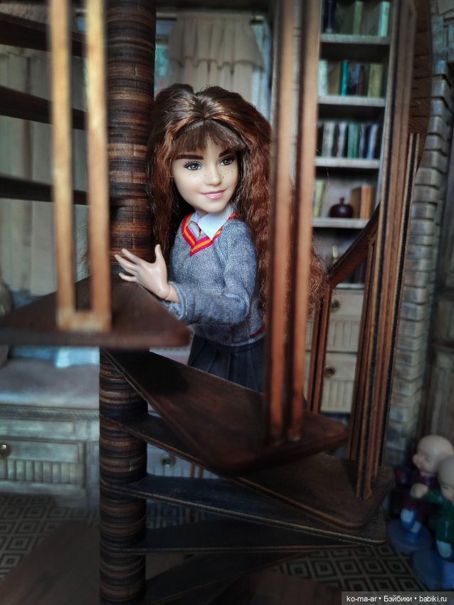 Винтовая лестница — Зарисовки из кукольной жизни: фотоистории