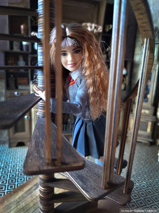 Винтовая лестница — Зарисовки из кукольной жизни: фотоистории
