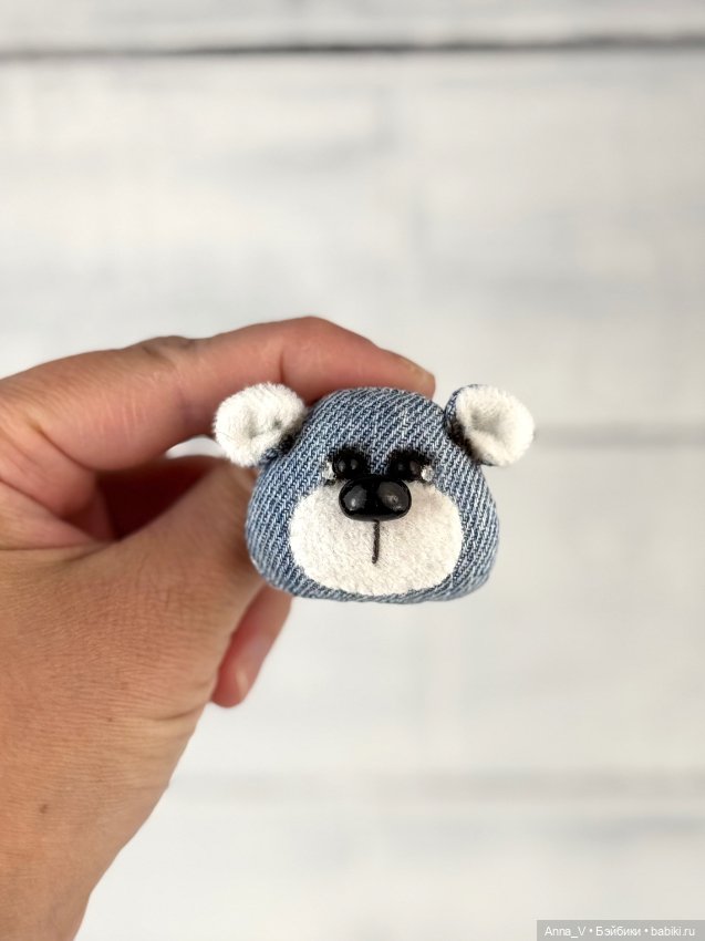 Джинсовые брошечки в подарок