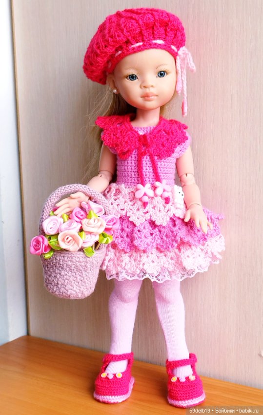 Школьникам - ластики, а паолочкам вкусняшки