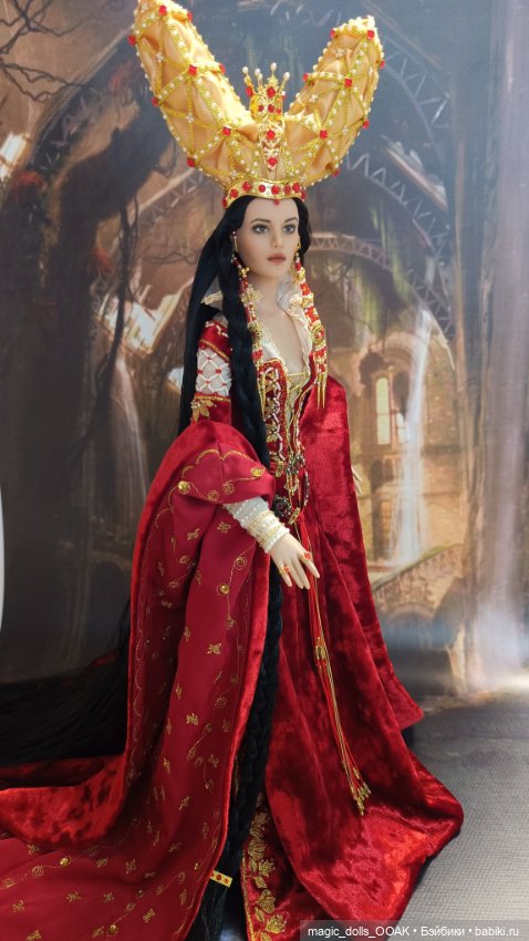 Зеркальная королева — Фэшн