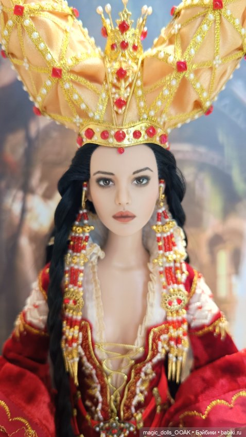 Зеркальная королева — Фэшн