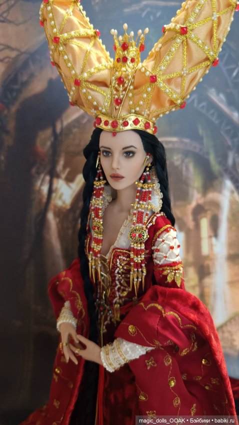 Зеркальная королева — Фэшн