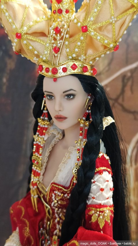 Зеркальная королева — Фэшн