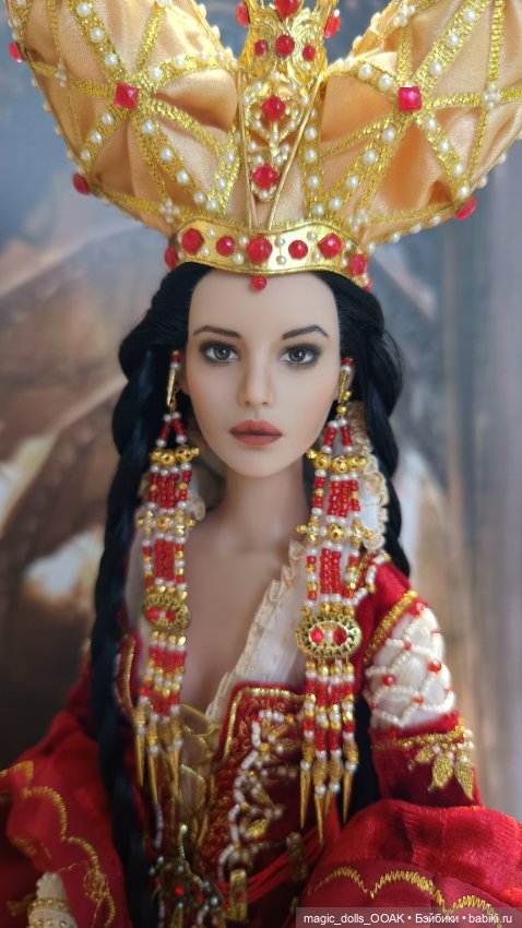 Зеркальная королева — Фэшн