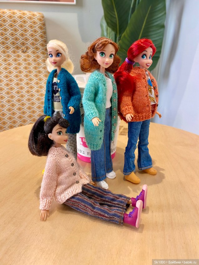 Мы рыбов показываем 🧜‍♀️ — Куклы Disney Animators и Принцессы Диснея: Disney Store
