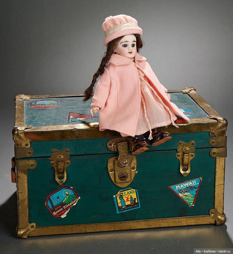 Кукольные сундуки XIX века (фото 3)