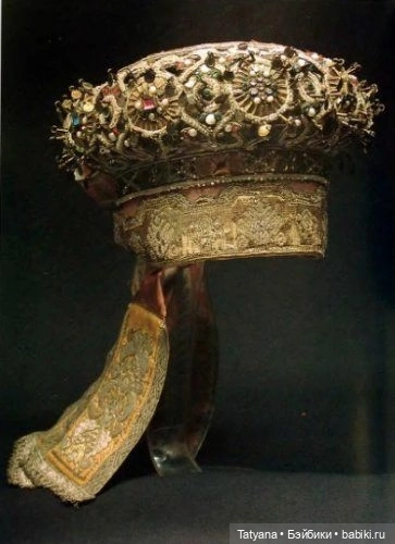 Русские старинные женские головные уборы (фото 3)