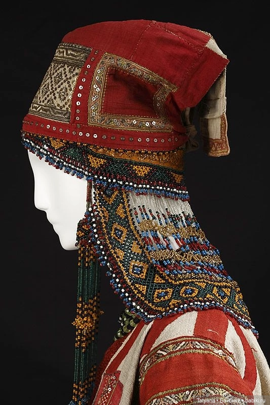 Русские старинные женские головные уборы (фото 6)