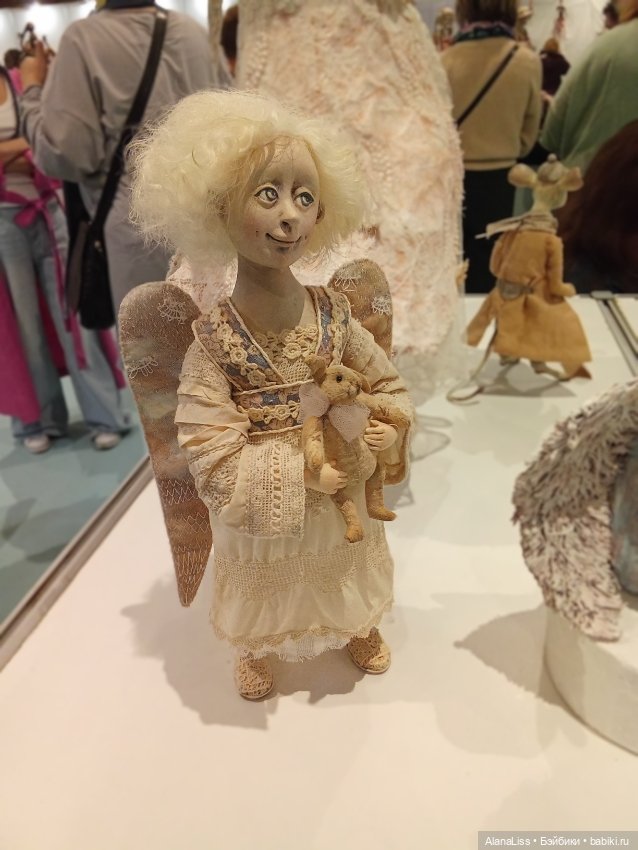 И снова в Петербурге Время кукол