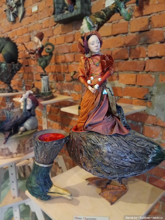 И снова в Петербурге Время кукол