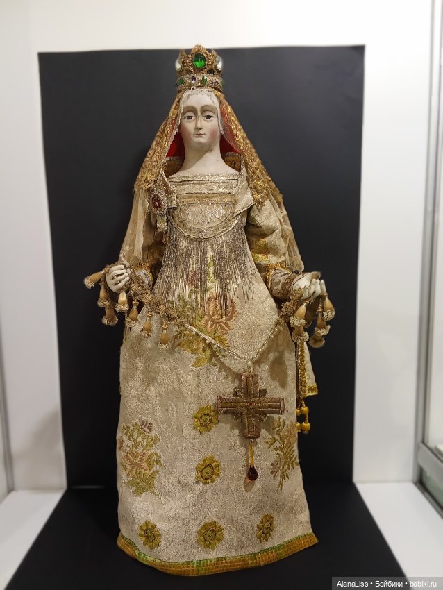 И снова в Петербурге Время кукол