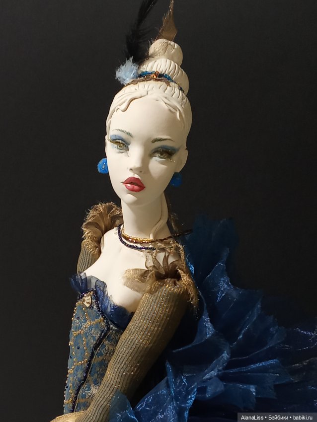 И снова в Петербурге Время кукол