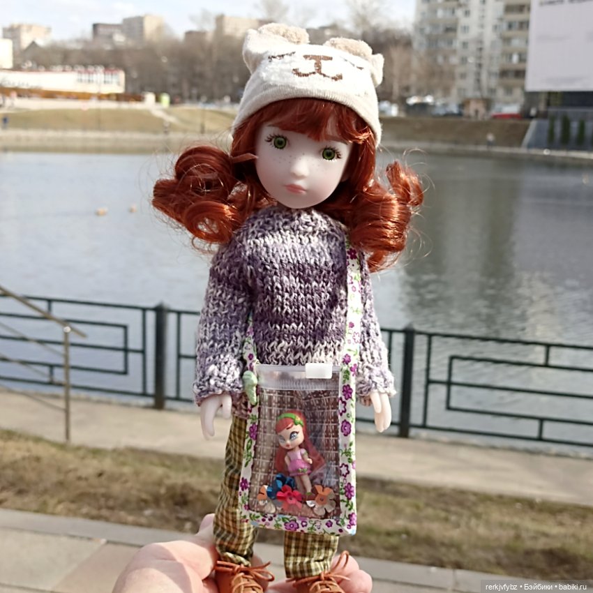Эрин. Ещë один подарочек — Куклы Ruby Red (Руби Ред) Fashion Friends: Siblies (фото 2)