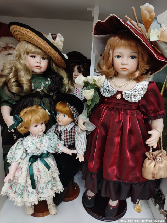 Две девочки Remeco Collektion одного молда