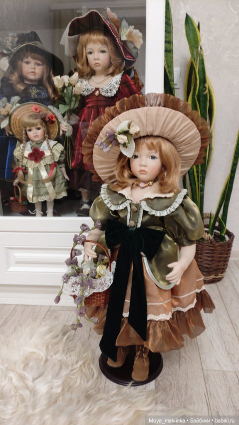 Две девочки Remeco Collektion одного молда (фото 4)