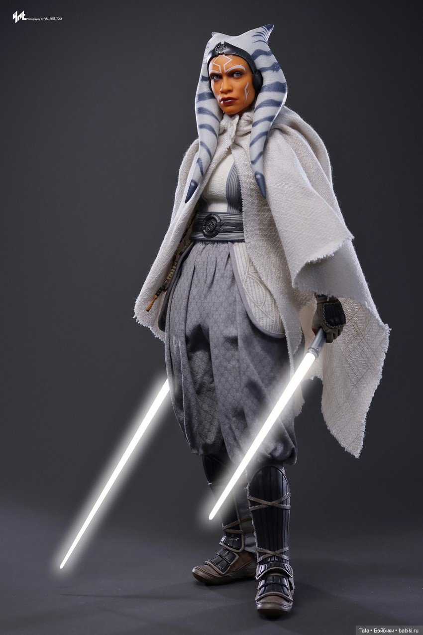 Фигурка Асоки Тано - Hot Toys