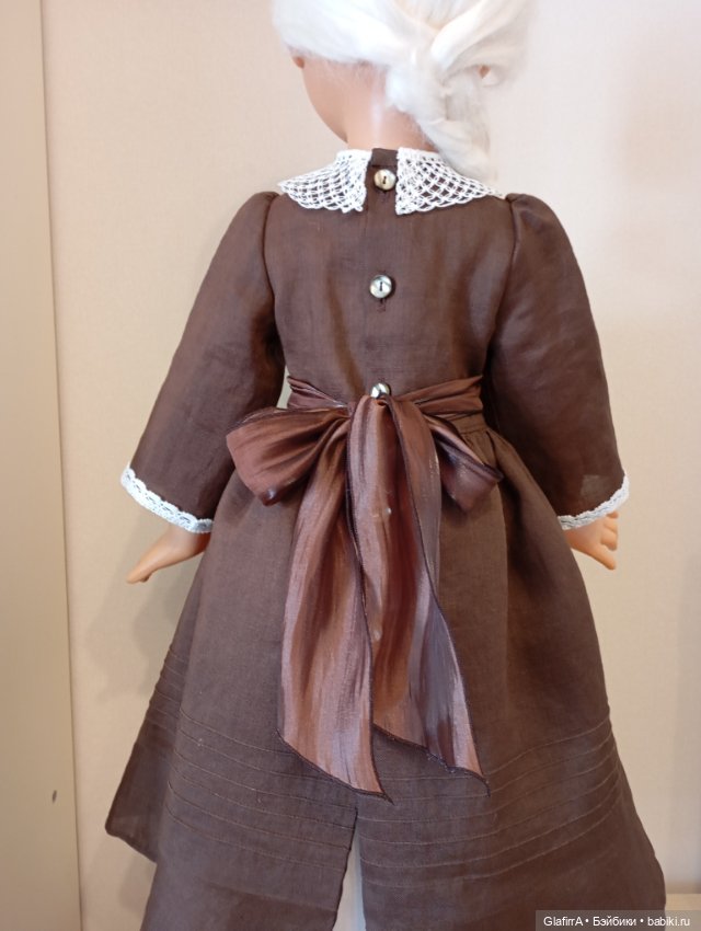 «Во всех ты, душенька, нарядах хороша!..» Гимназистка румяная (фото 8)