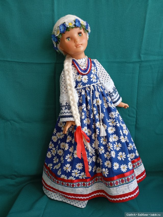 «Во всех ты, душенька, нарядах хороша!..» На ромашковом лугу нагуляться не могу