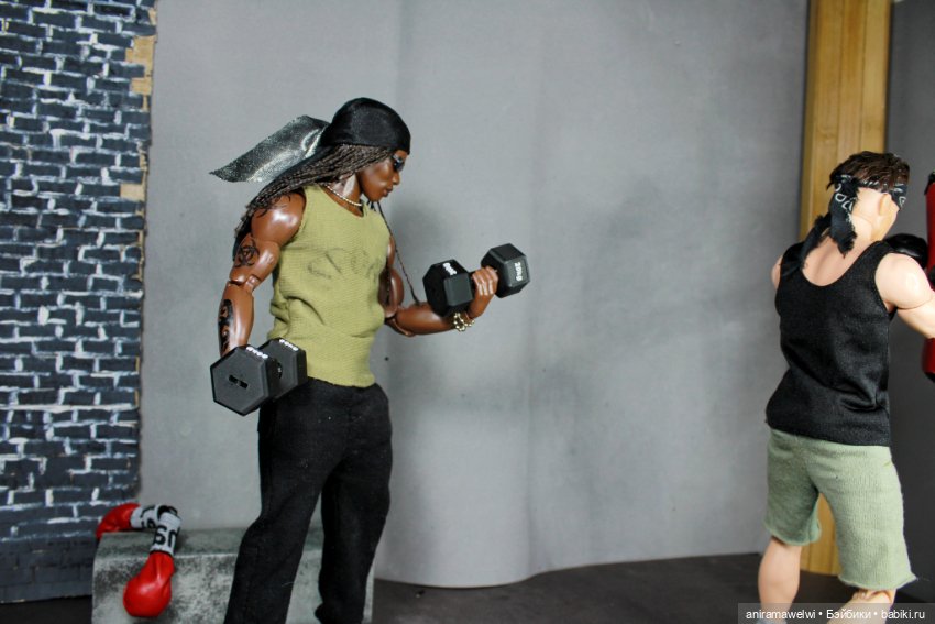 Надо подкачаться — Куклы Barbie (Барби): Looks (фото 5)