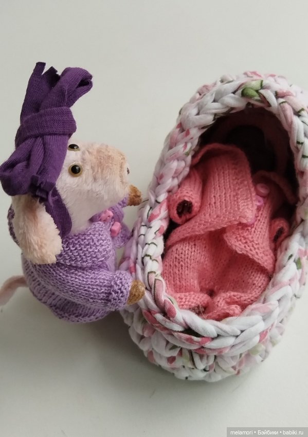 На работе 🏢 скучно 🥱 — Домашние фото авторских кукол: личные коллекции (фото 5)