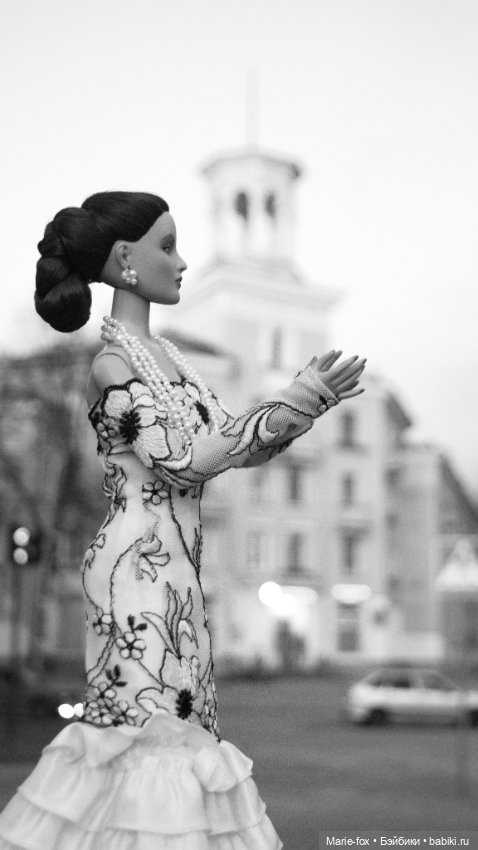 Фиеста под чужим небом — Куклы