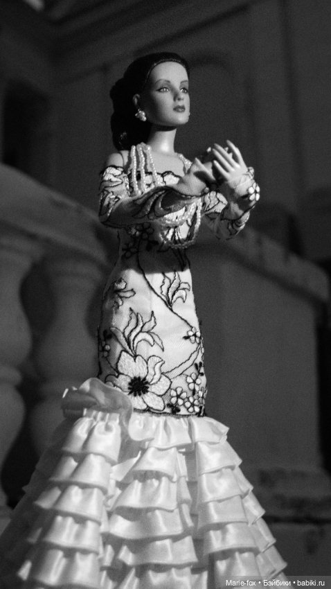 Фиеста под чужим небом — Куклы