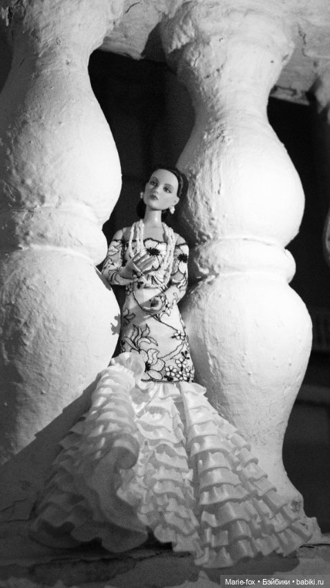 Фиеста под чужим небом — Куклы