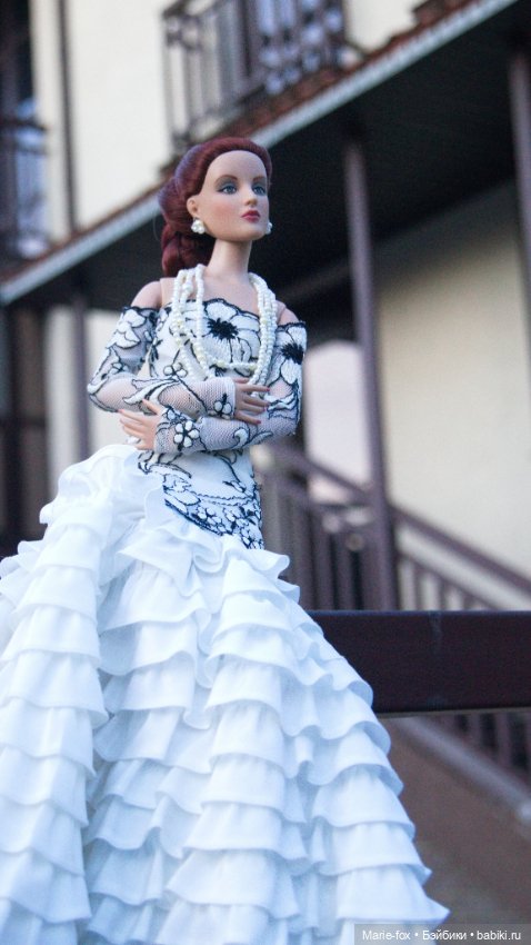 Фиеста под чужим небом — Куклы