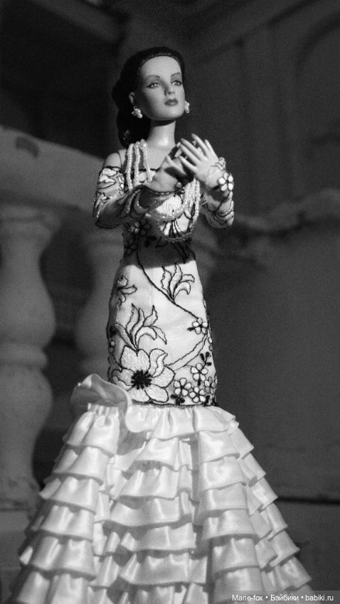 Фиеста под чужим небом — Куклы