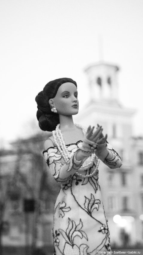 Фиеста под чужим небом — Куклы