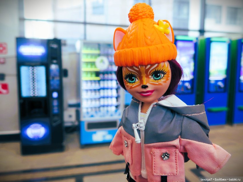 Лисичка Enchantimals в модном костюмчике и весна (фото 8)