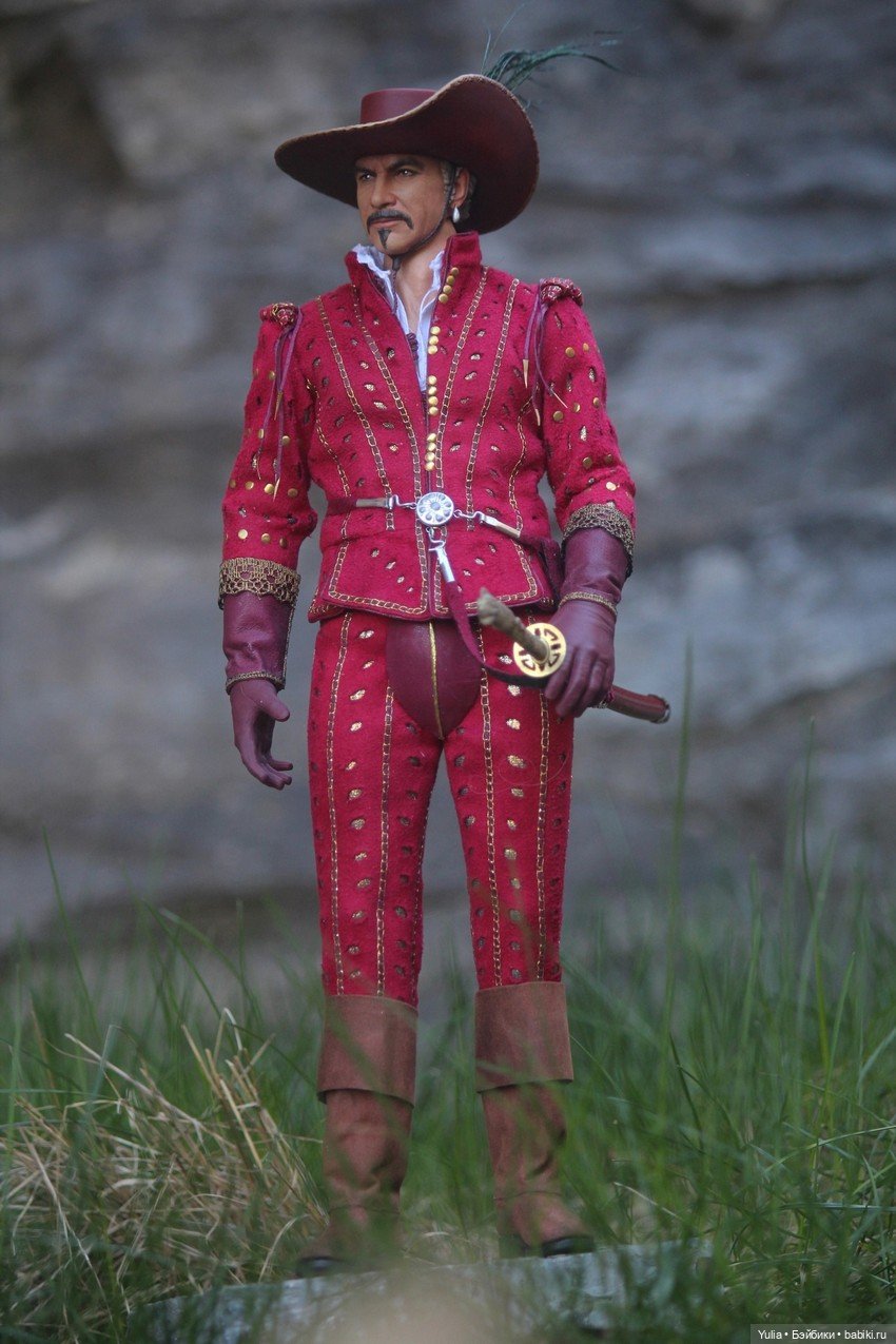 Фотосет фигурки Хуана Санчеса Вилья-Лобос Рамиреса (фото 6)