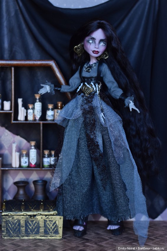 Вампирша-ведьма — ООАК Monster High и Ever After High: репейнт (фото 2)
