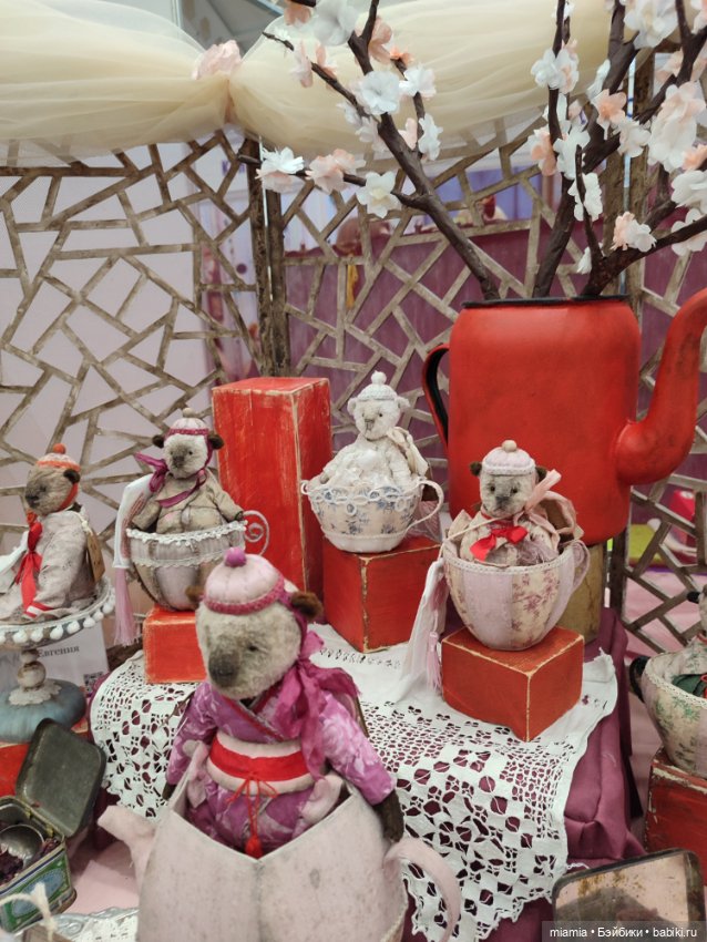 Выставка кукол и мишек на Тишинее