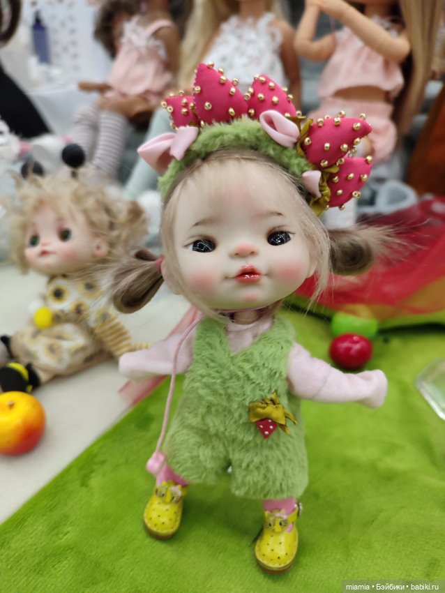 Выставка кукол и мишек на Тишинее