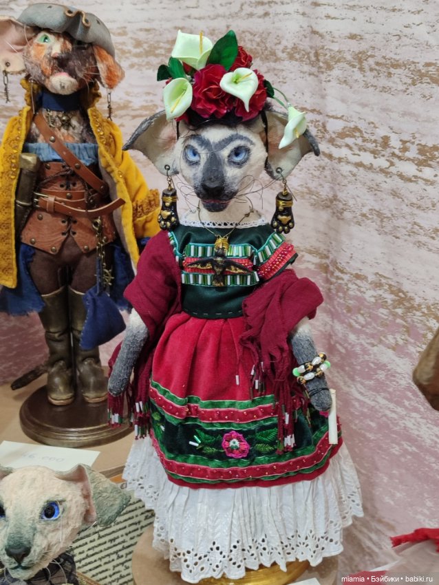 Выставка кукол и мишек на Тишинее