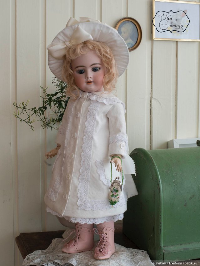 Розовые сапожки — Редкие антикварные куклы и реплики: воск