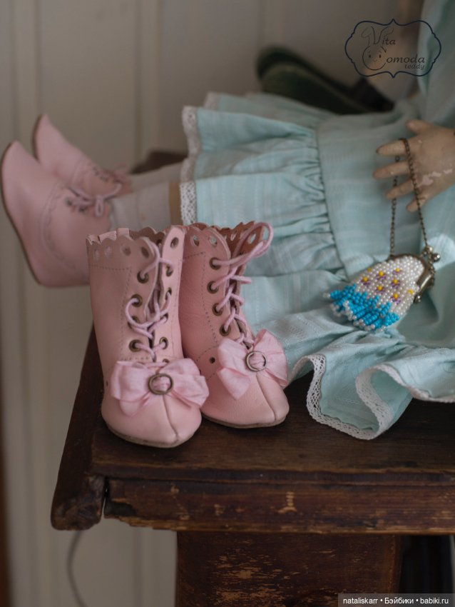 Розовые сапожки — Редкие антикварные куклы и реплики: воск (фото 5)