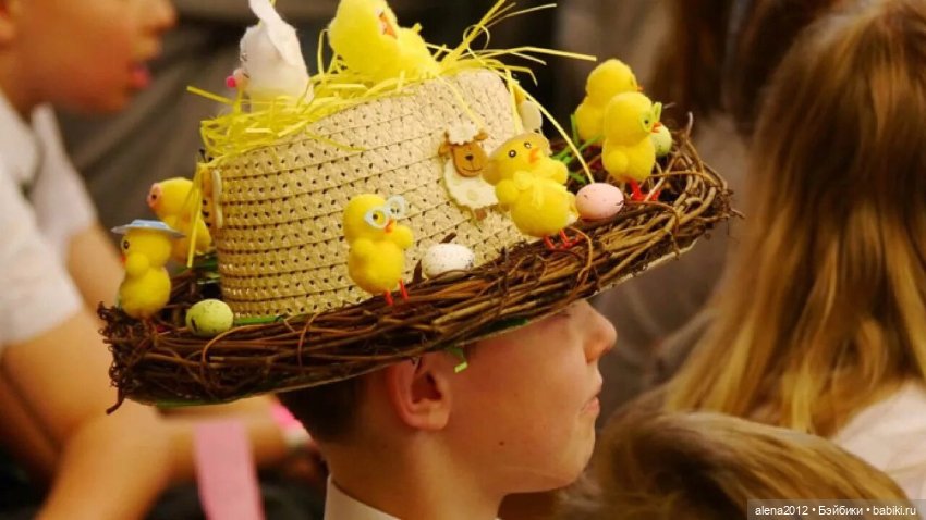 Пасхальные шляпки — Культура