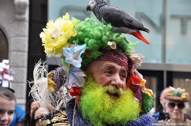 Пасхальные шляпки — Культура