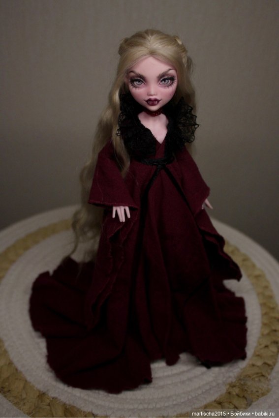 Леди вамп из Вестероса :) (фото 3)