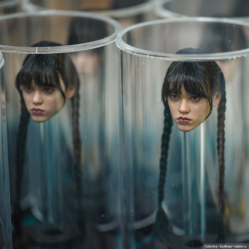 Уэнсдэй в образе Дженны Ортеги (фото 5)