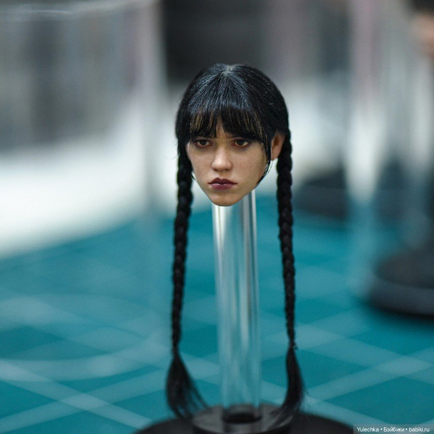 Уэнсдэй в образе Дженны Ортеги (фото 4)