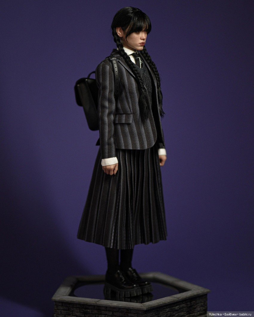 Уэнсдэй в образе Дженны Ортеги (фото 6)