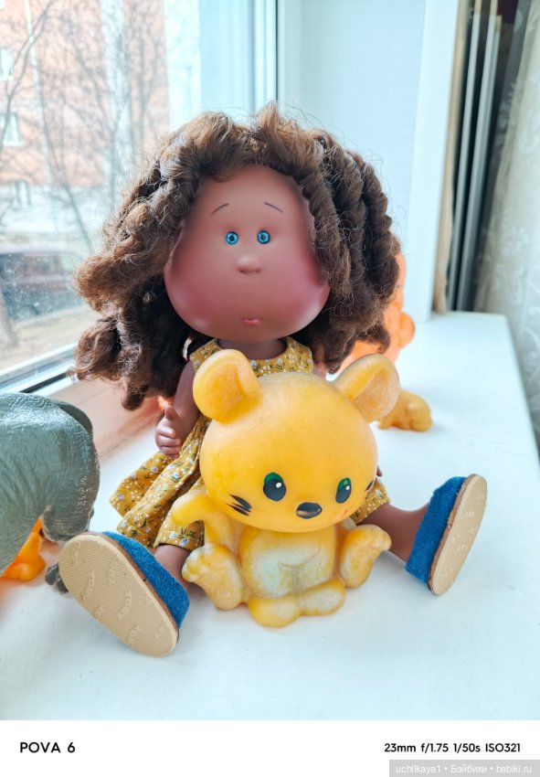 Шуня, первая булка — Куклы Nines d'Onil (Нинес): Миа (Mia) (фото 2)